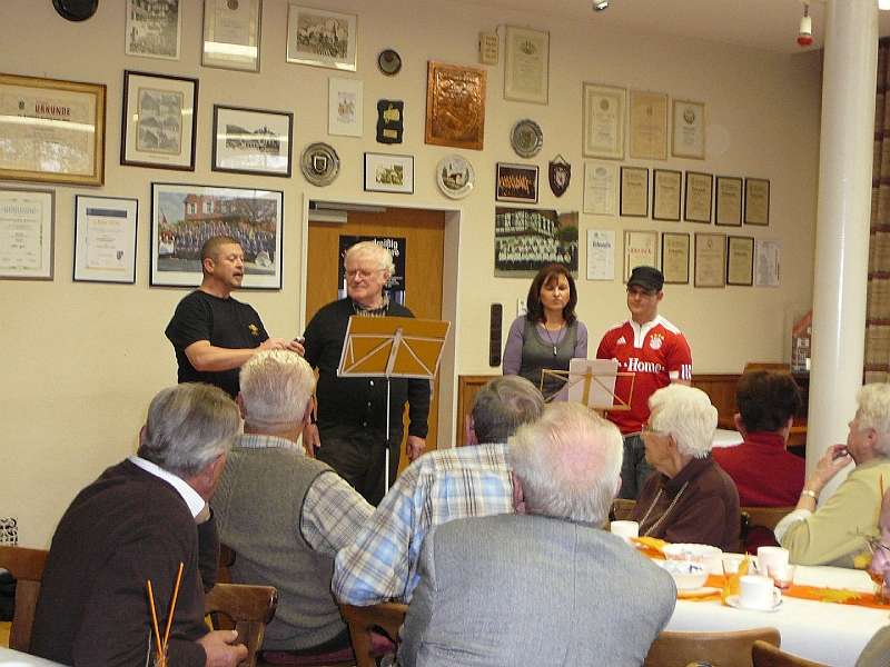 09 10 31 Seniorennachmittag (9).JPG